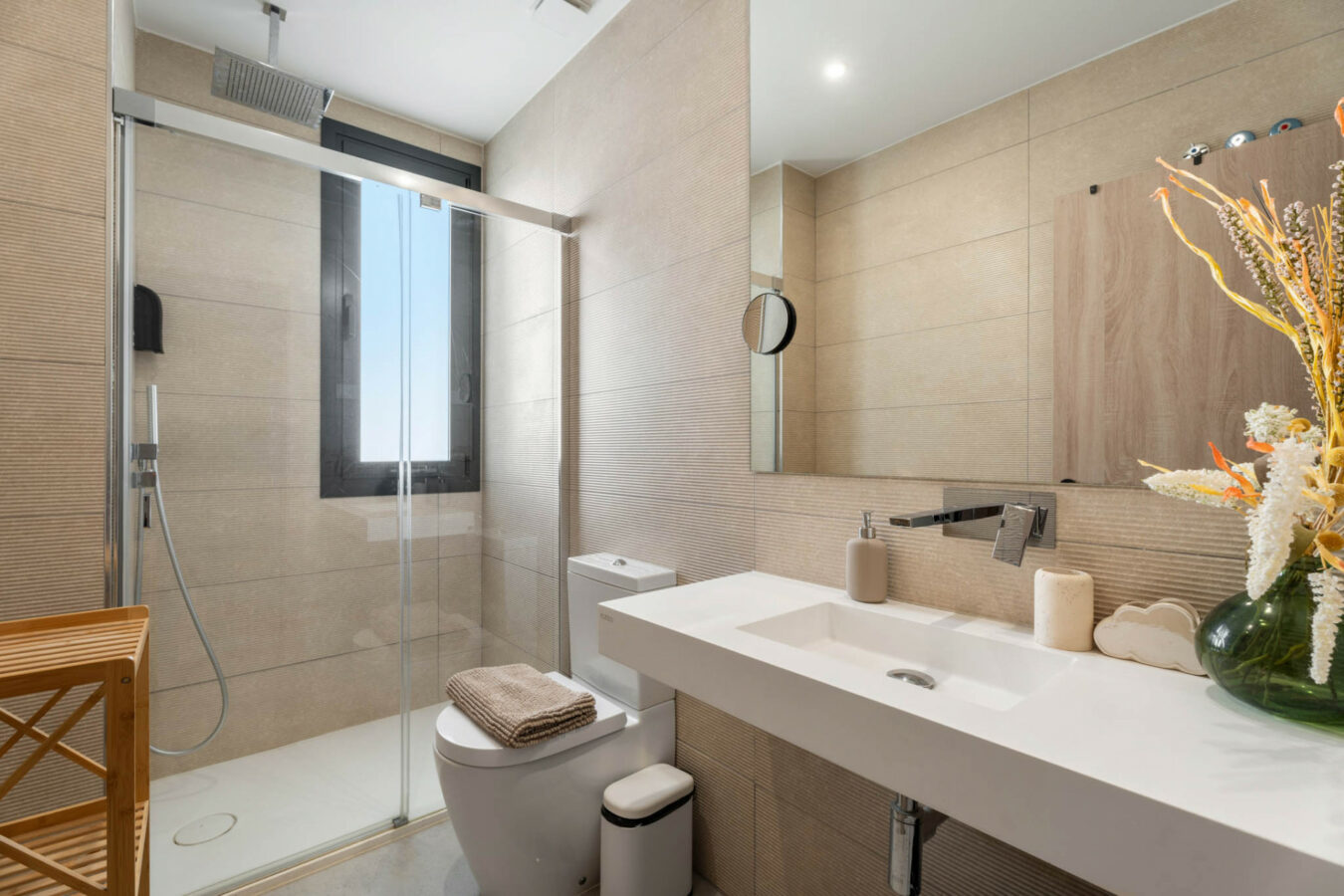 FOR SALE 🏡 Contemporary Duplex Penthouse with Private Rooftop Pool & Sea Views – Marbella East, Marbella