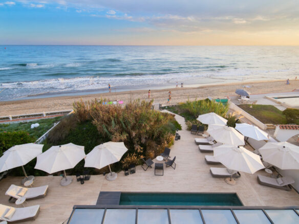 FOR SALE 🏡 Beachfront Villa with Direct Sand Access and Rooftop Wellness Deck – Costabella, Marbella
