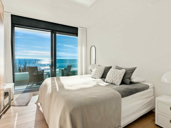 FOR SALE 🏡 Beachfront Villa with Direct Sand Access and Rooftop Wellness Deck – Costabella, Marbella