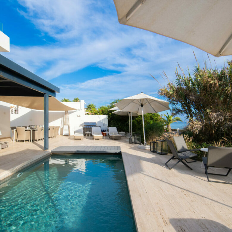 FOR SALE 🏡 Beachfront Villa with Direct Sand Access and Rooftop Wellness Deck – Costabella, Marbella