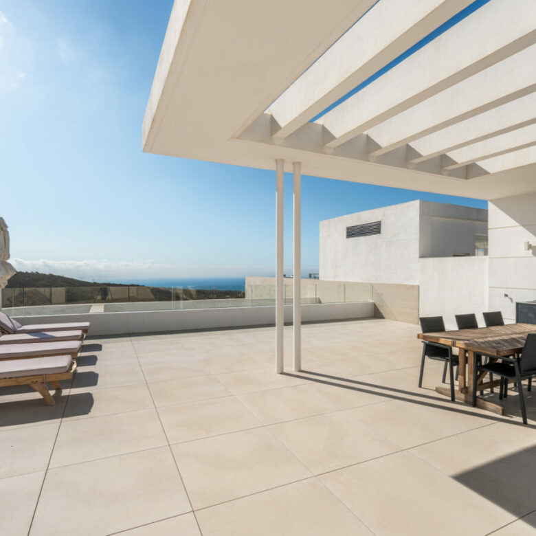 FOR SALE 🏡 Sea View Penthouse in a Gated Wellness Community – Palo Alto, Ojén