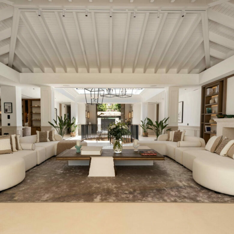 FOR SALE 🏡 Contemporary Golf Valley Villa with Indoor Wellness Spa, Cinema & Lagoon Pool – Nueva Andalucía, Marbella