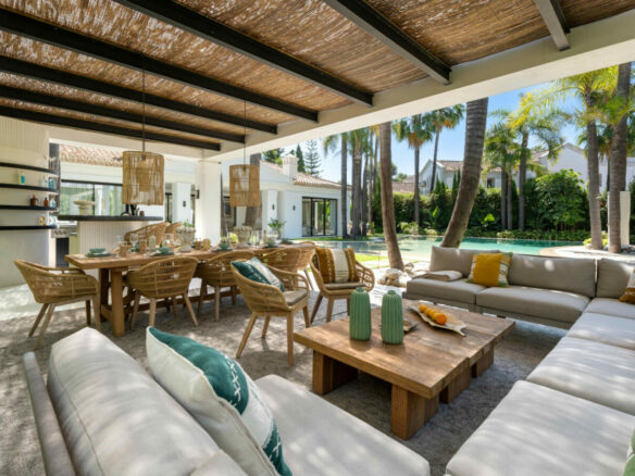 FOR SALE 🏡 Contemporary Golf Valley Villa with Indoor Wellness Spa, Cinema & Lagoon Pool – Nueva Andalucía, Marbella