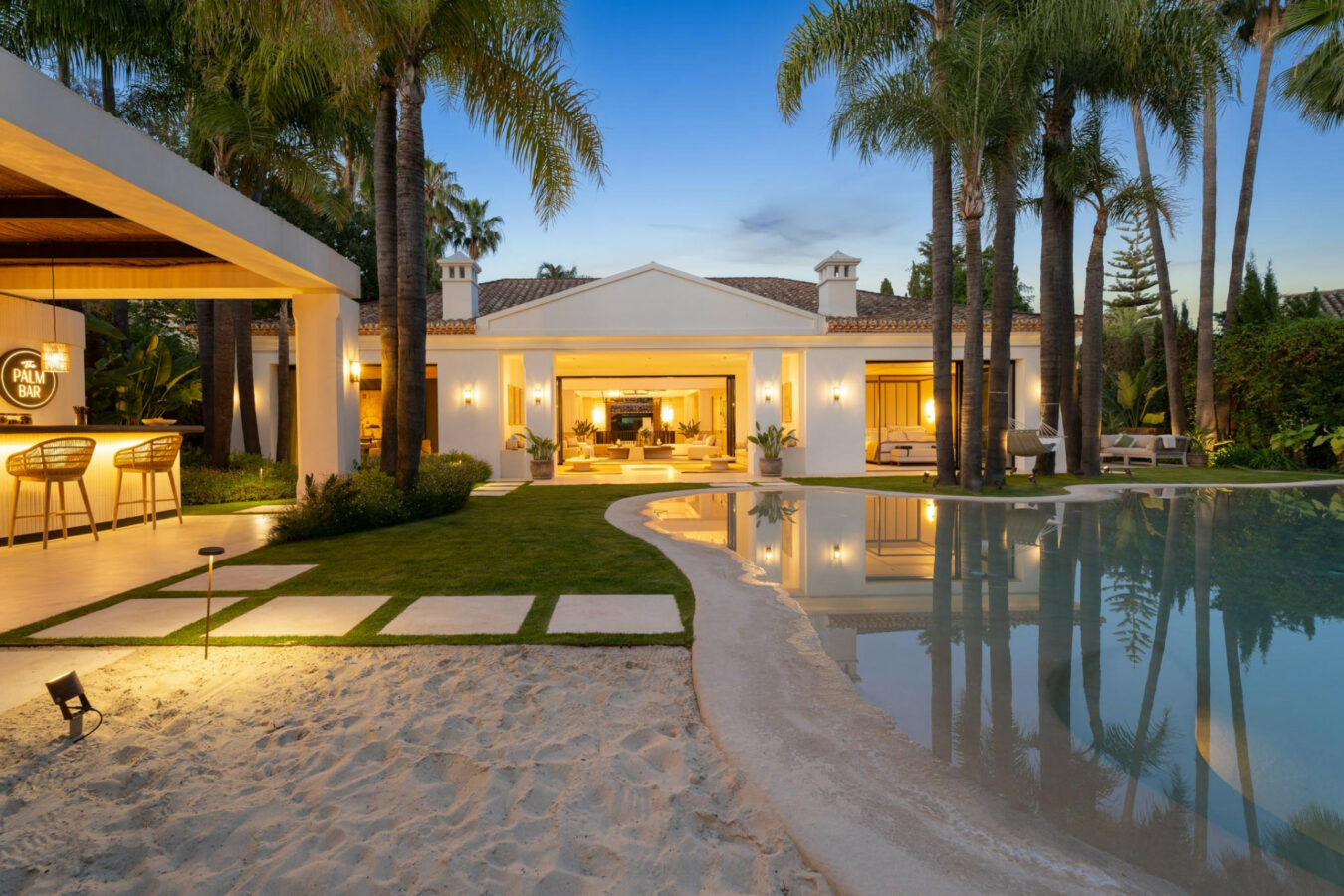 FOR SALE 🏡 Contemporary Golf Valley Villa with Indoor Wellness Spa, Cinema & Lagoon Pool – Nueva Andalucía, Marbella