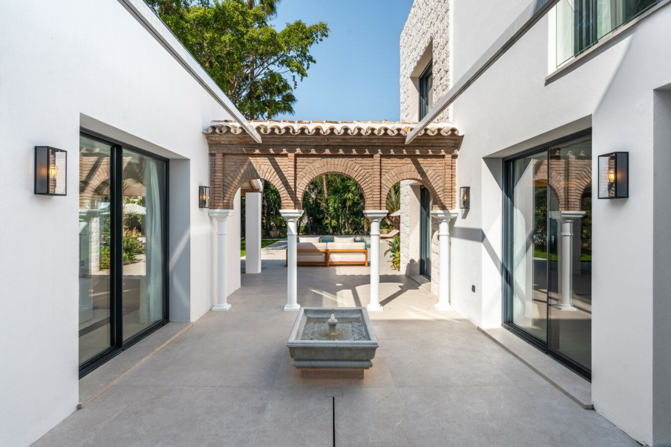 FOR SALE 🏡 Contemporary Golf Valley Villa with Spa, Cinema and Panoramic Views – Las Brisas, Nueva Andalucía