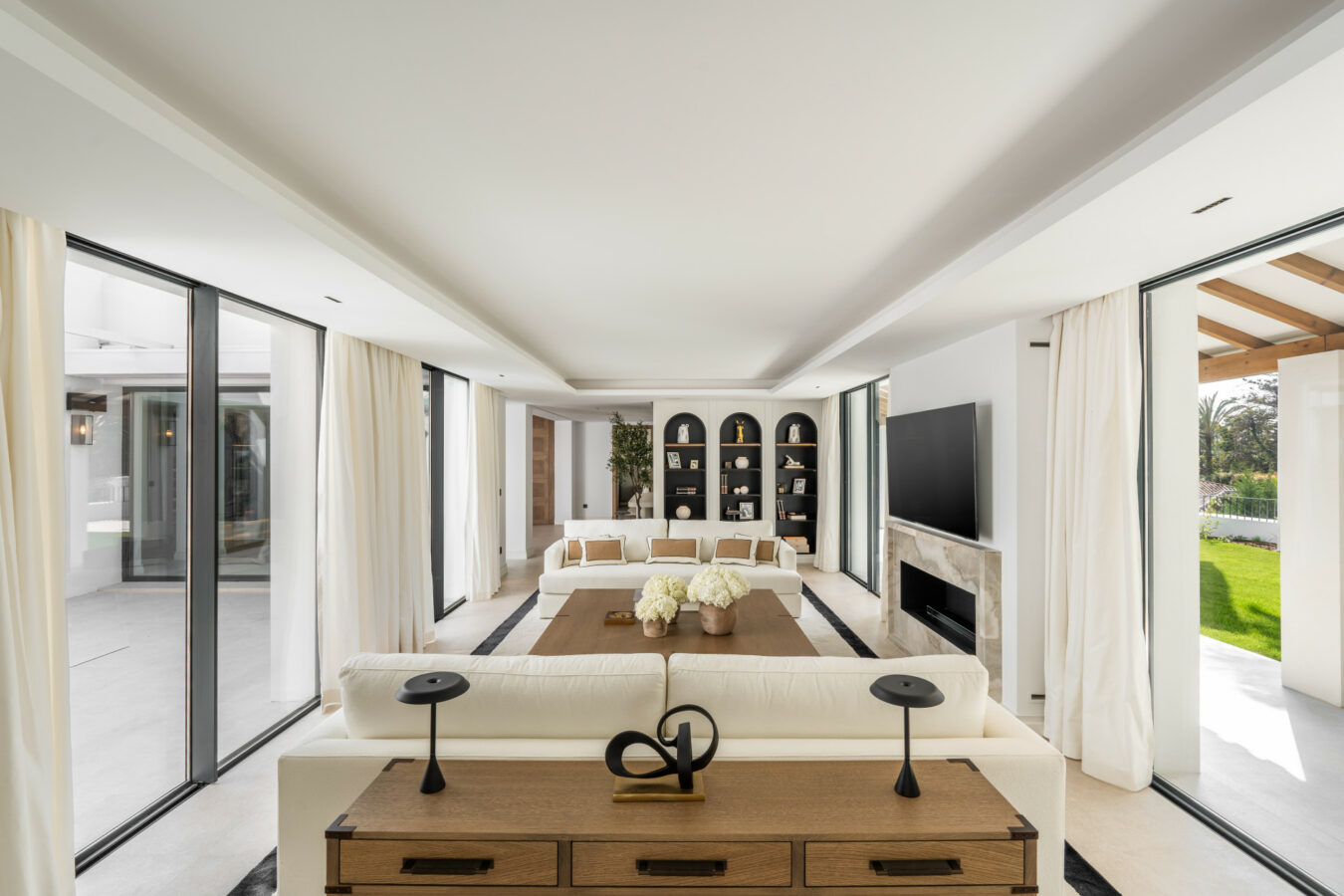 FOR SALE 🏡 Contemporary Golf Valley Villa with Spa, Cinema and Panoramic Views – Las Brisas, Nueva Andalucía