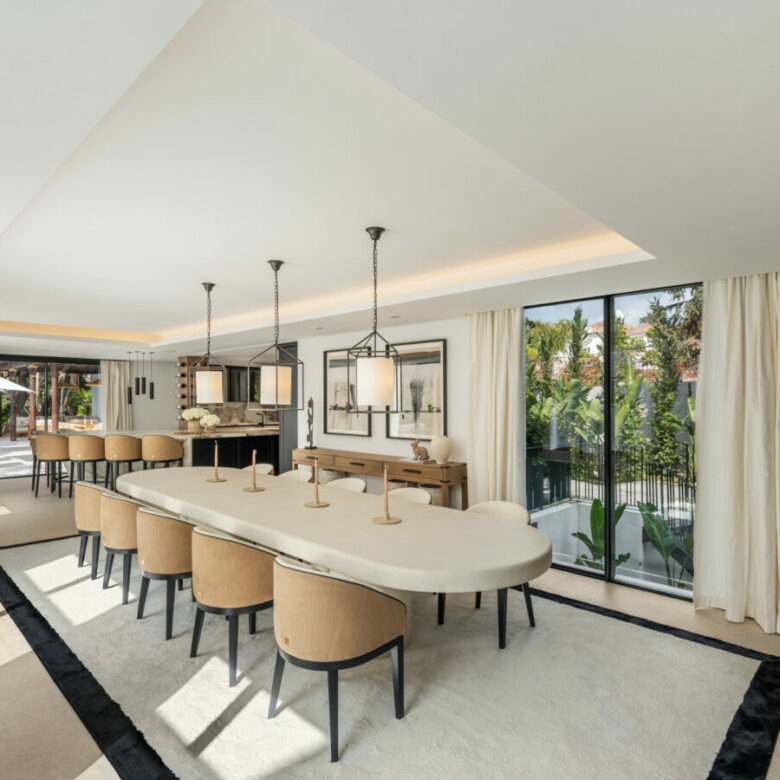 FOR SALE 🏡 Contemporary Golf Valley Villa with Spa, Cinema and Panoramic Views – Las Brisas, Nueva Andalucía