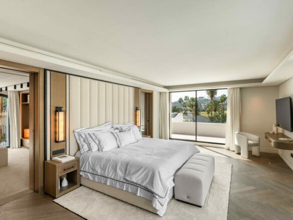 FOR SALE 🏡 Contemporary Golf Valley Villa with Spa, Cinema and Panoramic Views – Las Brisas, Nueva Andalucía