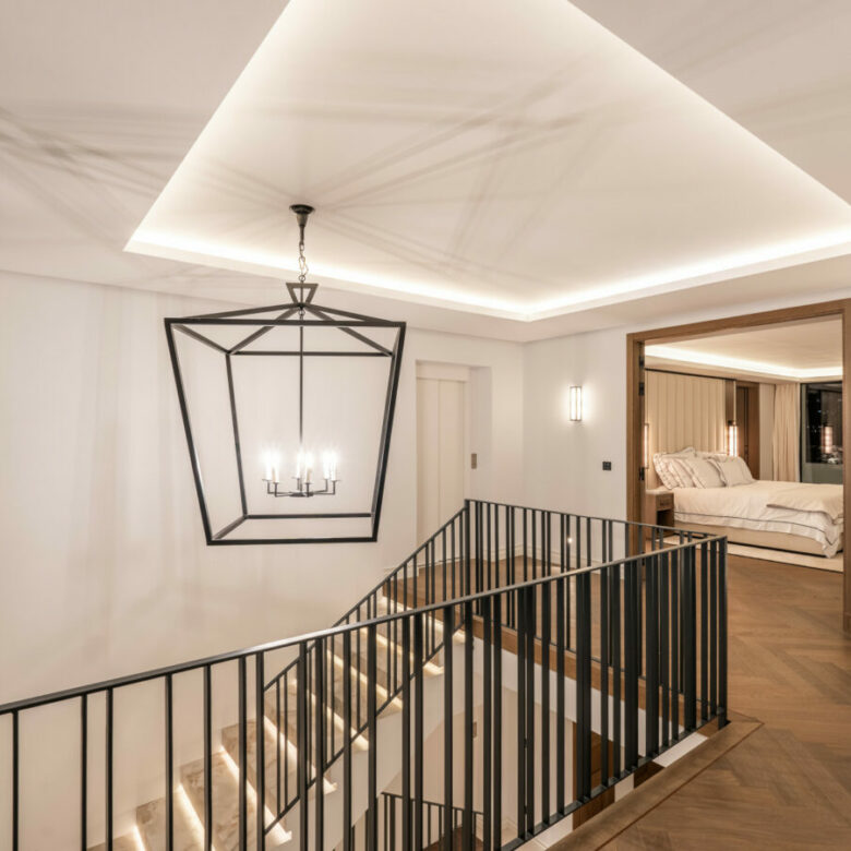 FOR SALE 🏡 Contemporary Golf Valley Villa with Spa, Cinema and Panoramic Views – Las Brisas, Nueva Andalucía