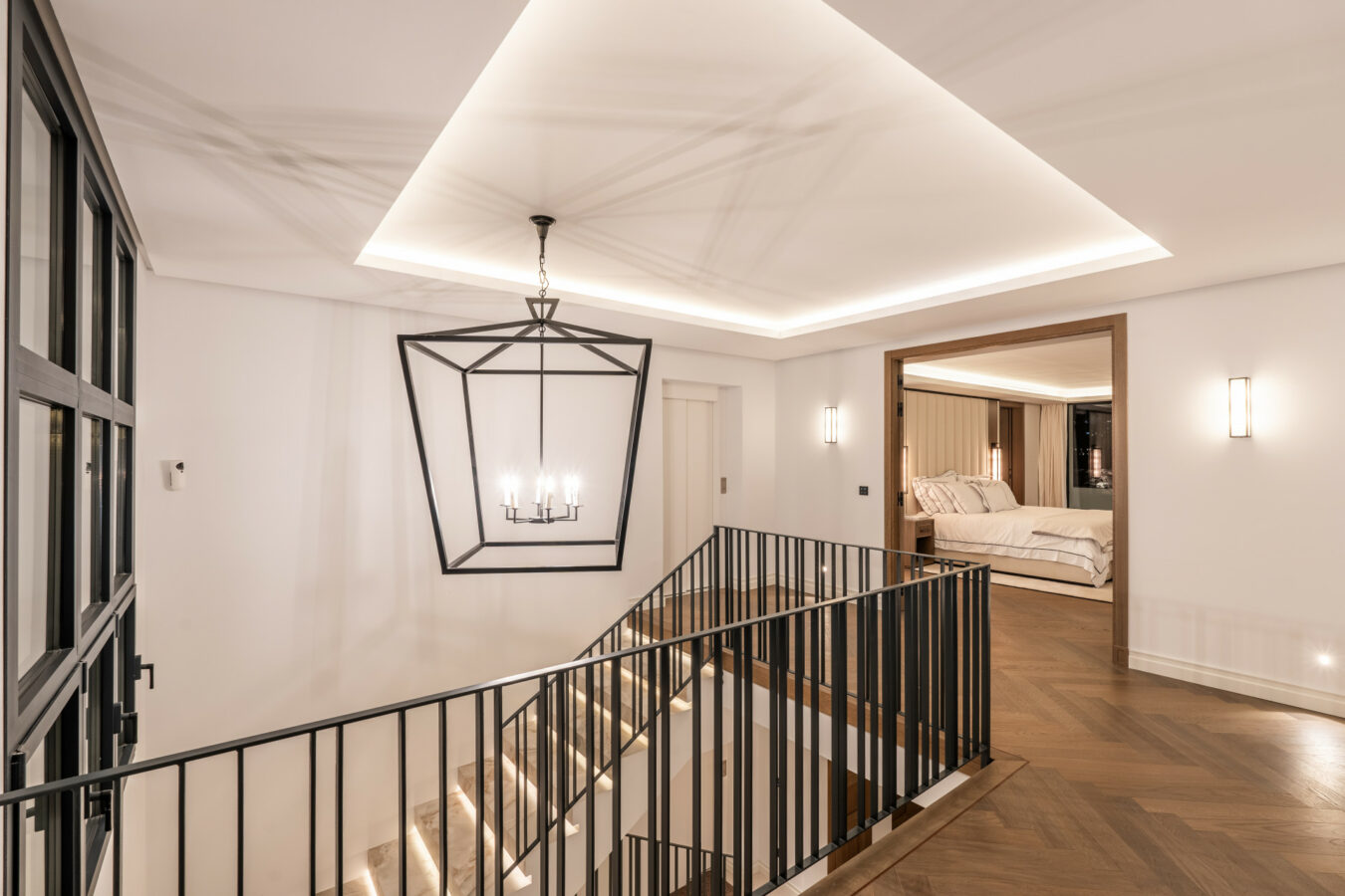FOR SALE 🏡 Contemporary Golf Valley Villa with Spa, Cinema and Panoramic Views – Las Brisas, Nueva Andalucía