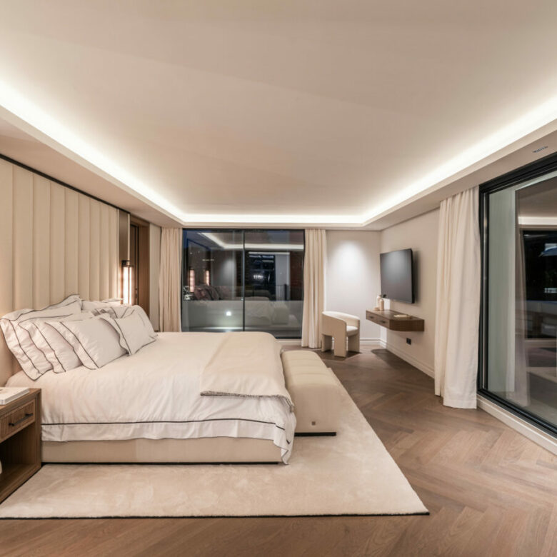 FOR SALE 🏡 Contemporary Golf Valley Villa with Spa, Cinema and Panoramic Views – Las Brisas, Nueva Andalucía