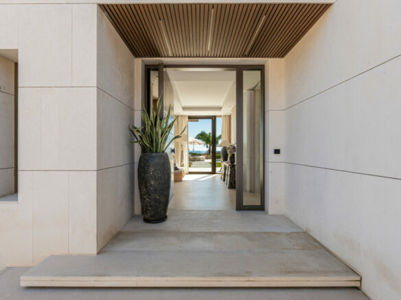 FOR SALE 🏡 Contemporary Five-Bedroom Villa with Sea Views and Private Pool – El Olivar, Málaga