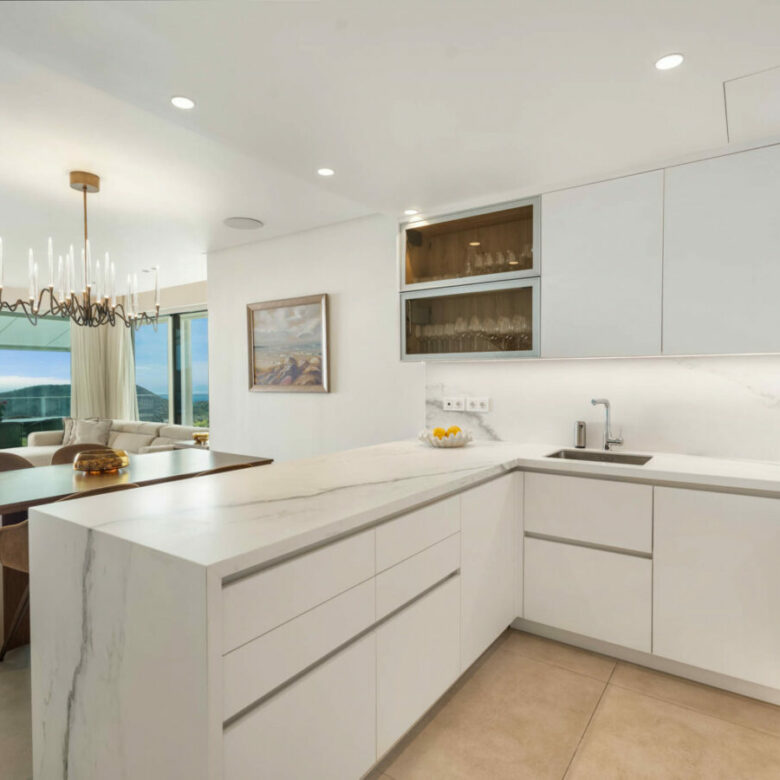 FOR SALE 🏡 Panoramic Corner Garden Apartment in a Gated Hillside Community – Palo Alto, Marbella