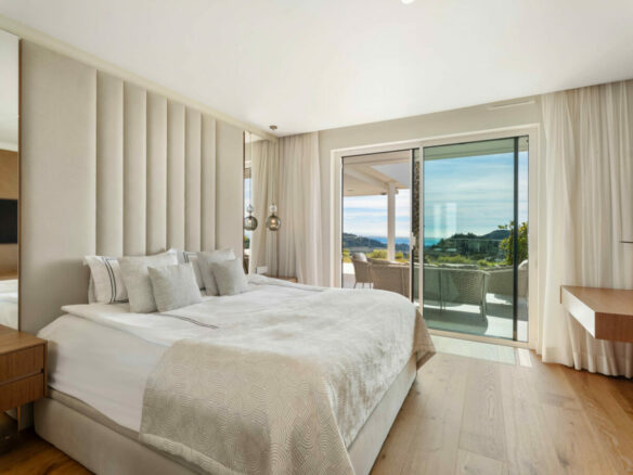 FOR SALE 🏡 Panoramic Corner Garden Apartment in a Gated Hillside Community – Palo Alto, Marbella