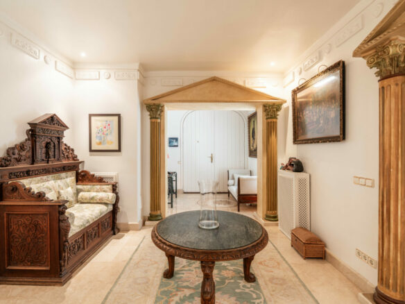FOR SALE 🏡 Frontline Golf Villa with Private Pool and Sauna – San Pedro de Alcántara, Marbella