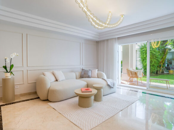 FOR SALE 🏡 Renovated Ground-Floor Apartment with Direct Pool Access – Sierra Blanca, Golden Mile, Marbella
