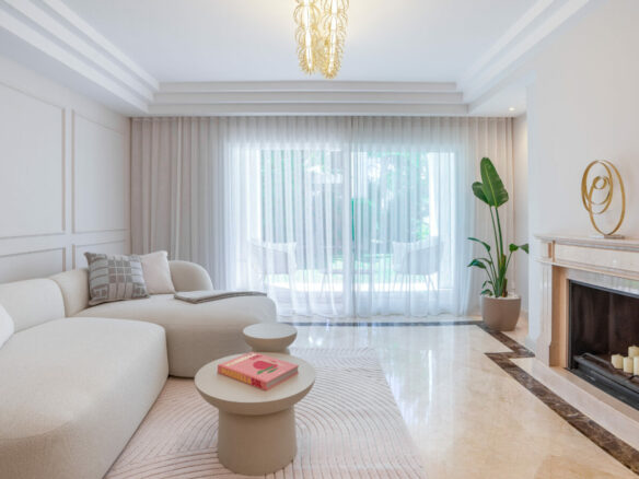 FOR SALE 🏡 Renovated Ground-Floor Apartment with Direct Pool Access – Sierra Blanca, Golden Mile, Marbella
