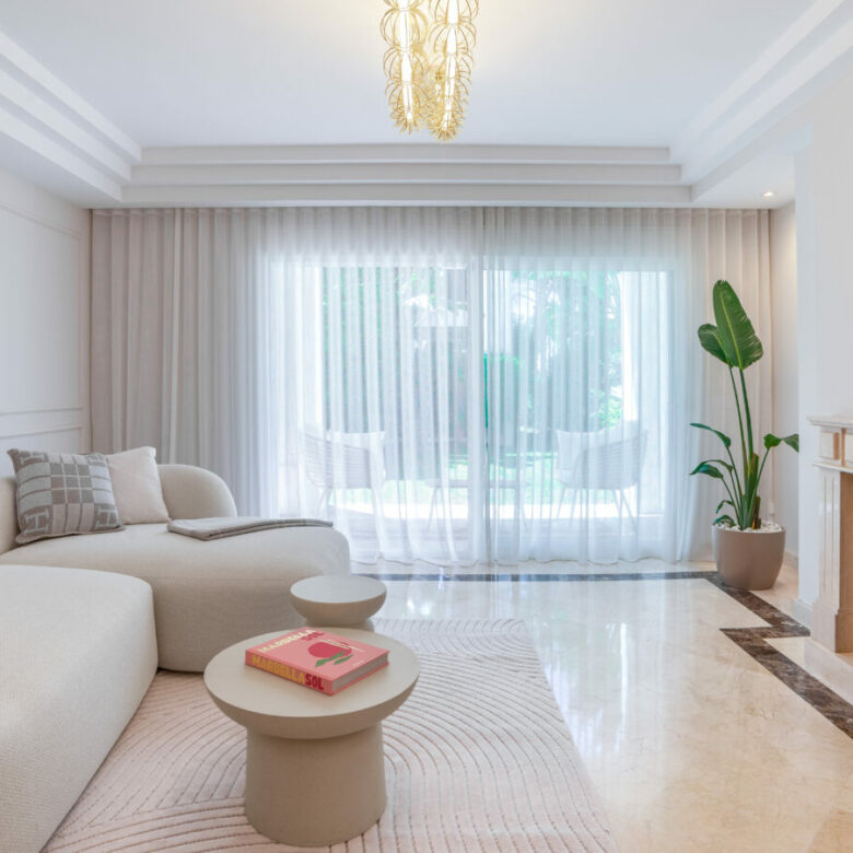 FOR SALE 🏡 Renovated Ground-Floor Apartment with Direct Pool Access – Sierra Blanca, Golden Mile, Marbella