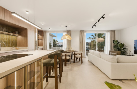 FOR SALE 🏡 Renovated Duplex Penthouse with Panoramic Views – Lomas del Marqués, Benahavís