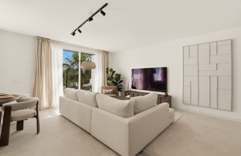FOR SALE 🏡 Renovated Duplex Penthouse with Panoramic Views – Lomas del Marqués, Benahavís