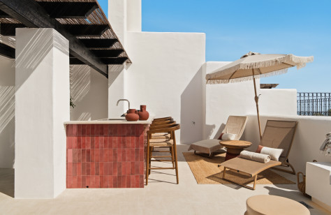 FOR SALE 🏡 Renovated Duplex Penthouse with Panoramic Views – Lomas del Marqués, Benahavís
