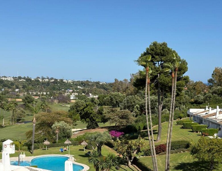 FOR SALE 🏡 Renovated Duplex Penthouse with La Concha Views – Los Dragos, Aloha, Nueva Andalucía