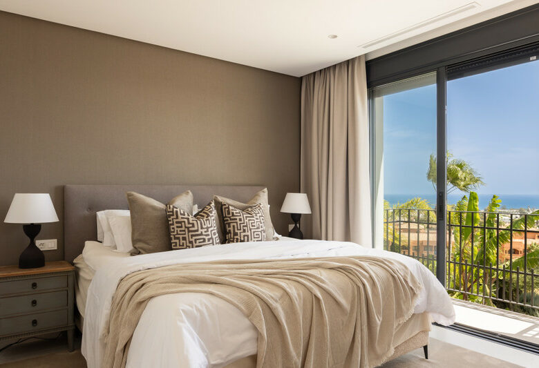 FOR SALE 🏡 Turnkey Luxury Villa with Panoramic Sea Views – Los Flamingos, Benahavís