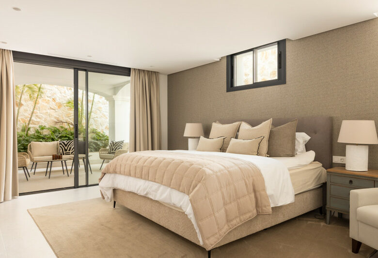 FOR SALE 🏡 Turnkey Luxury Villa with Panoramic Sea Views – Los Flamingos, Benahavís