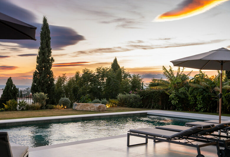 FOR SALE 🏡 Turnkey Luxury Villa with Panoramic Sea Views – Los Flamingos, Benahavís