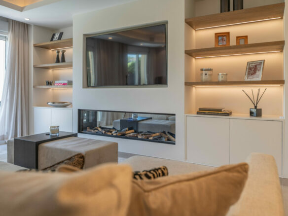 FOR SALE 🏡 Stylish Designer Townhouse with Panoramic Views – La Quinta Hills, Benahavís