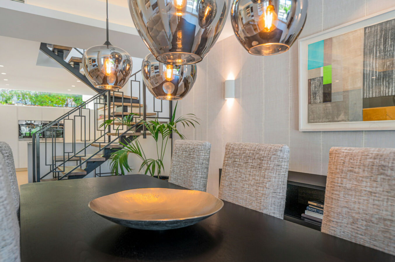 FOR SALE 🏡 Stylish Designer Townhouse with Panoramic Views – La Quinta Hills, Benahavís