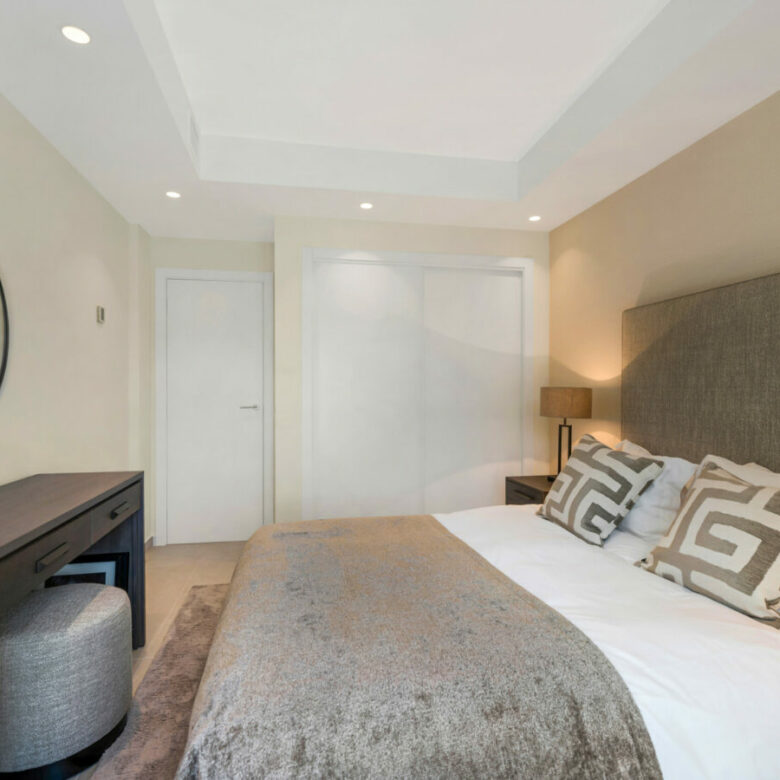 FOR SALE 🏡 Stylish Designer Townhouse with Panoramic Views – La Quinta Hills, Benahavís