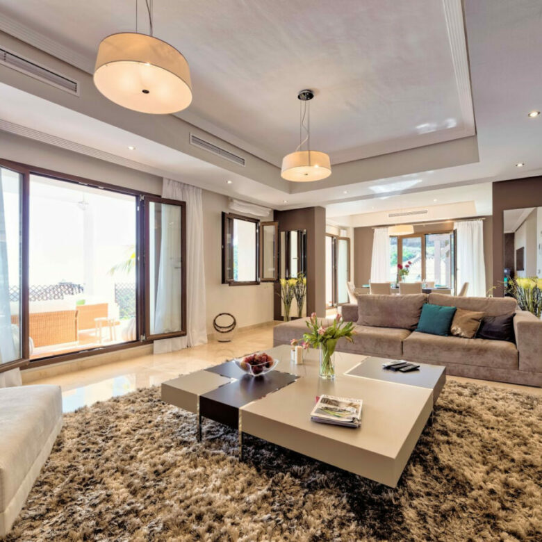 FOR SALE 🏡 Spacious Villa in 24h Gated Community – Benahavís Hills, Benahavís