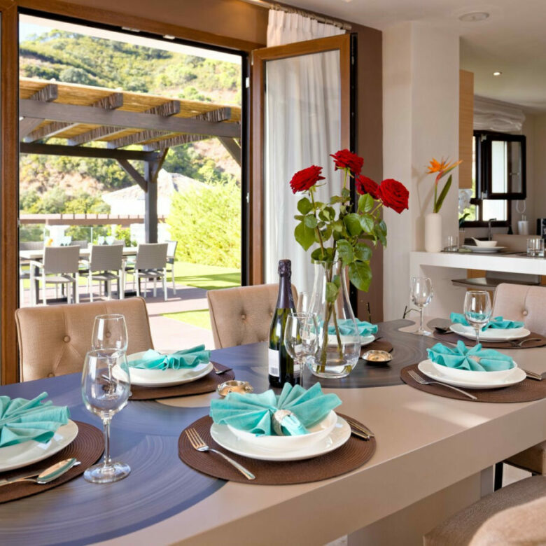 FOR SALE 🏡 Spacious Villa in 24h Gated Community – Benahavís Hills, Benahavís
