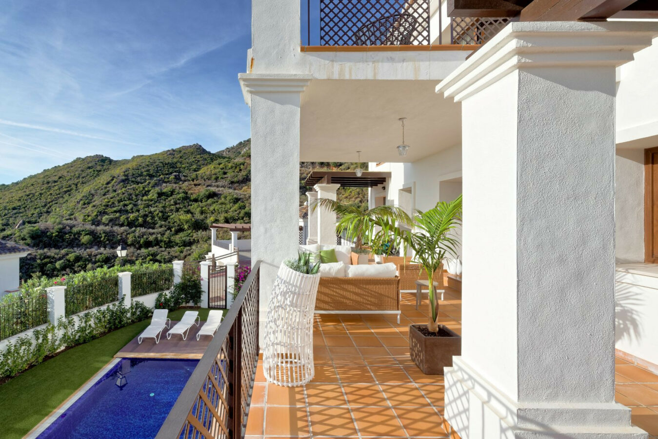 FOR SALE 🏡 Spacious Villa in 24h Gated Community – Benahavís Hills, Benahavís