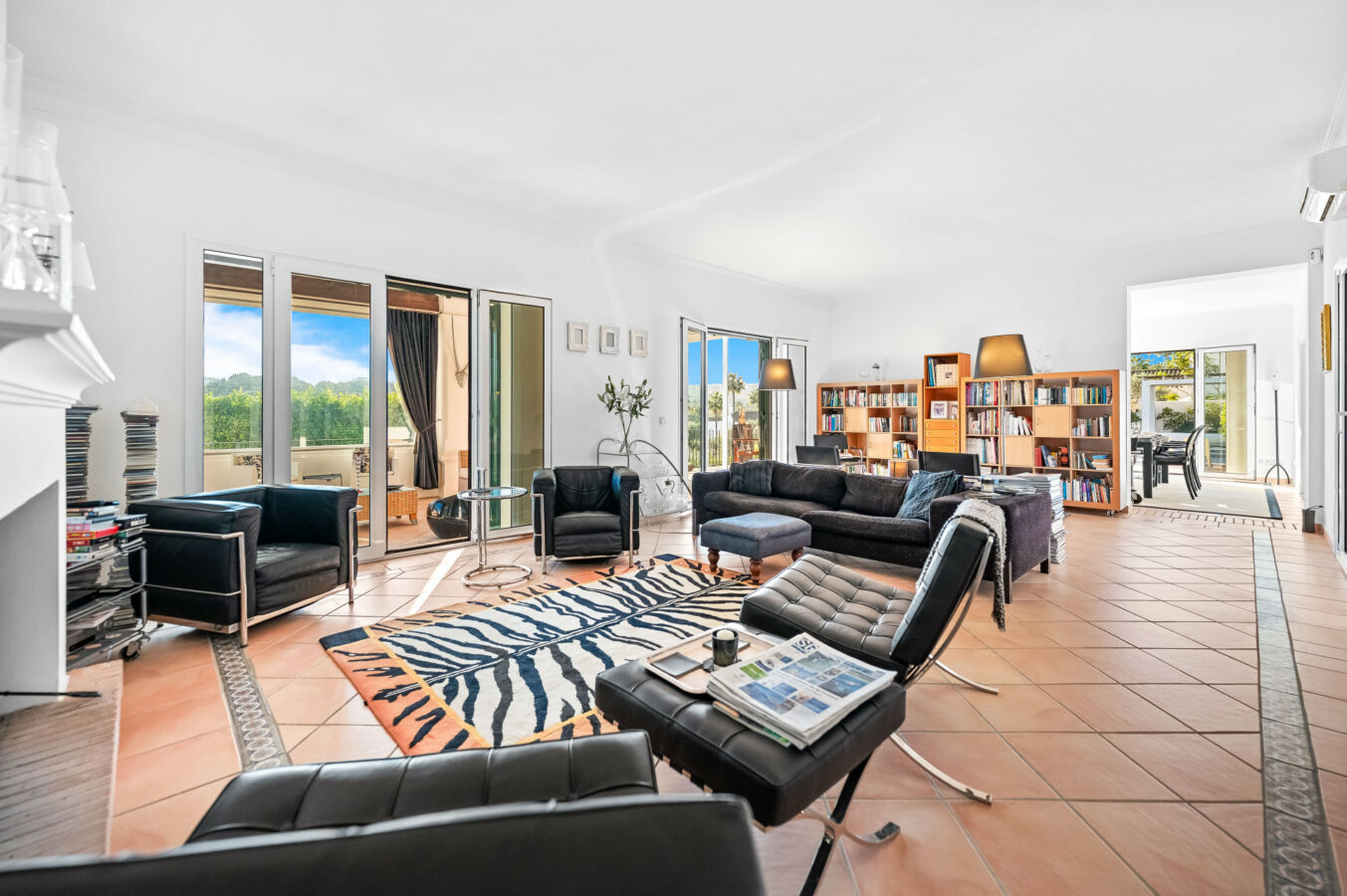 FOR SALE 🏡 Exceptional Andalusian Family Villa – Zona F, Sotogrande