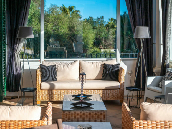 FOR SALE 🏡 Exceptional Andalusian Family Villa – Zona F, Sotogrande