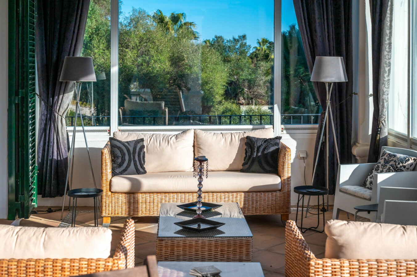 FOR SALE 🏡 Exceptional Andalusian Family Villa – Zona F, Sotogrande