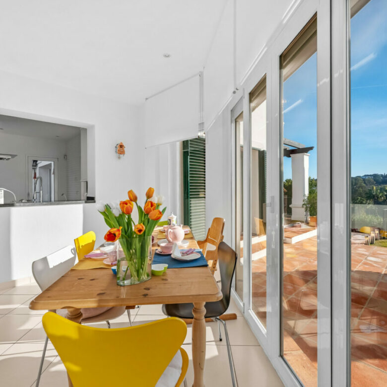 FOR SALE 🏡 Exceptional Andalusian Family Villa – Zona F, Sotogrande