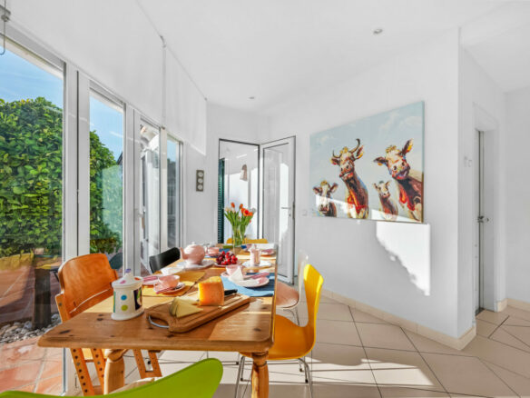 FOR SALE 🏡 Exceptional Andalusian Family Villa – Zona F, Sotogrande