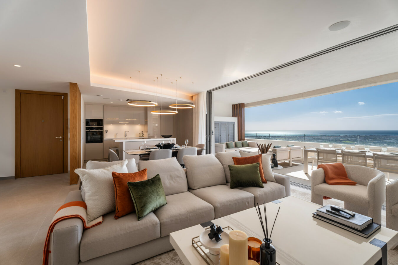 ls50179-00 FOR SALE 🏡 Exceptional 3-Bedroom Apartment with Panoramic Sea Views – Real de La Quinta, Benahavís, Marbella