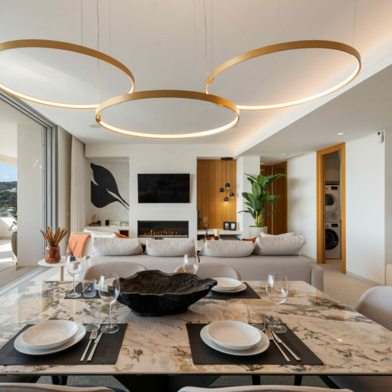 FOR SALE 🏡 Exceptional 3-Bedroom Apartment with Panoramic Sea Views – Real de La Quinta, Benahavís, Marbella