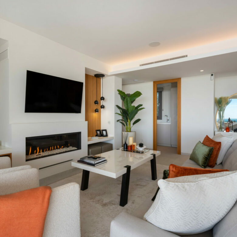 FOR SALE 🏡 Exceptional 3-Bedroom Apartment with Panoramic Sea Views – Real de La Quinta, Benahavís, Marbella