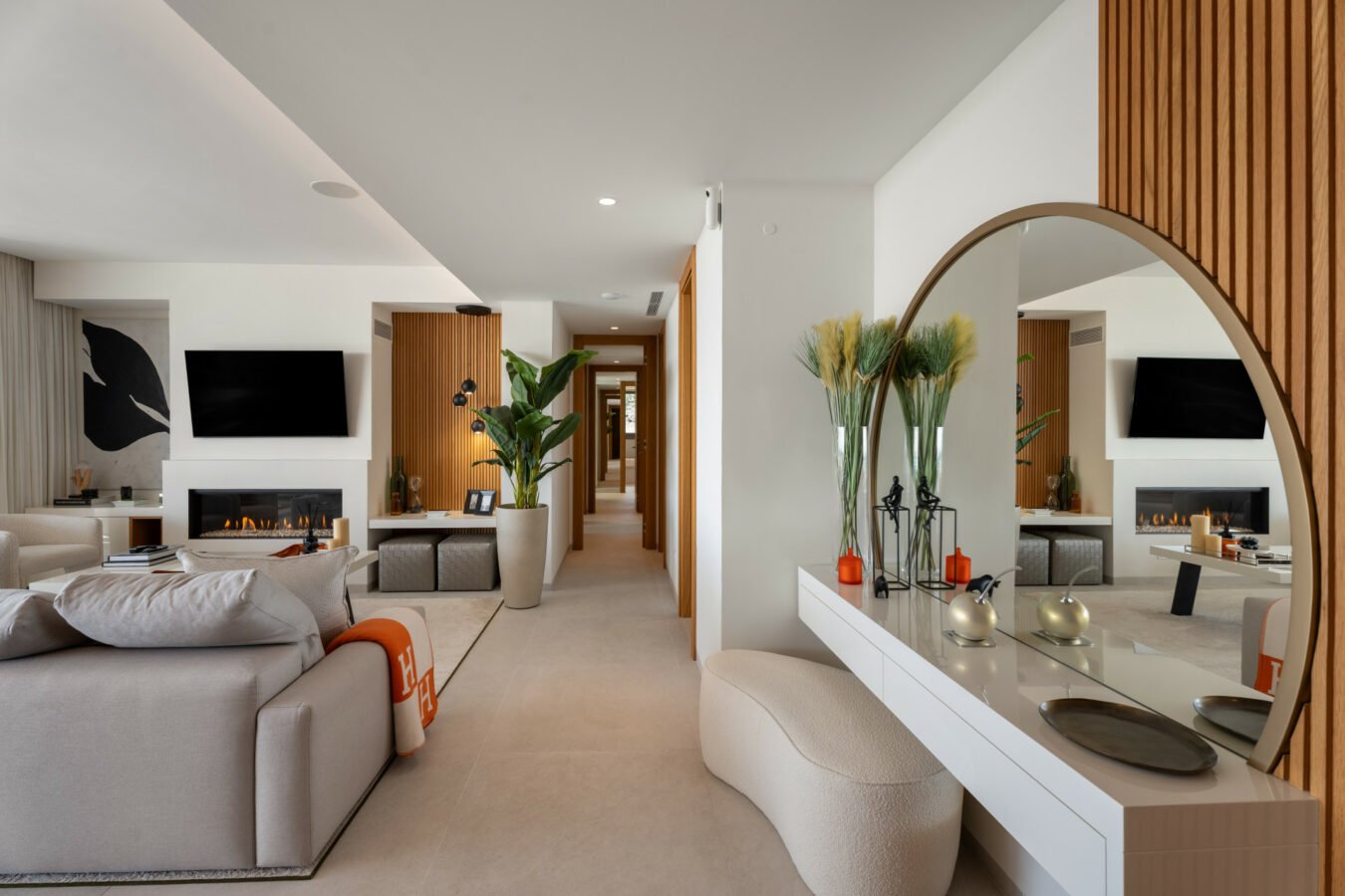 FOR SALE 🏡 Exceptional 3-Bedroom Apartment with Panoramic Sea Views – Real de La Quinta, Benahavís, Marbella