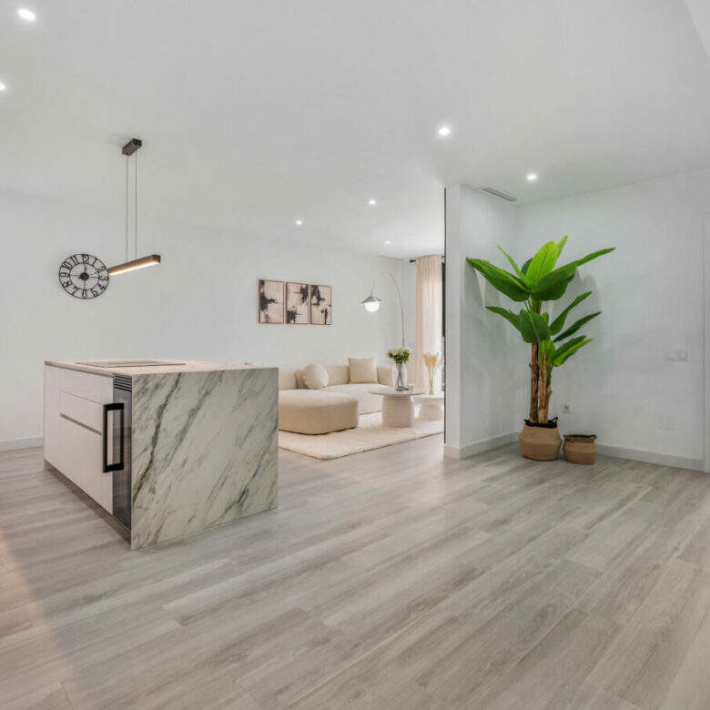 FOR SALE 🏡 Modern 3-Bedroom Apartment with La Concha Views – Puerto Golf, Nueva Andalucía, Marbella