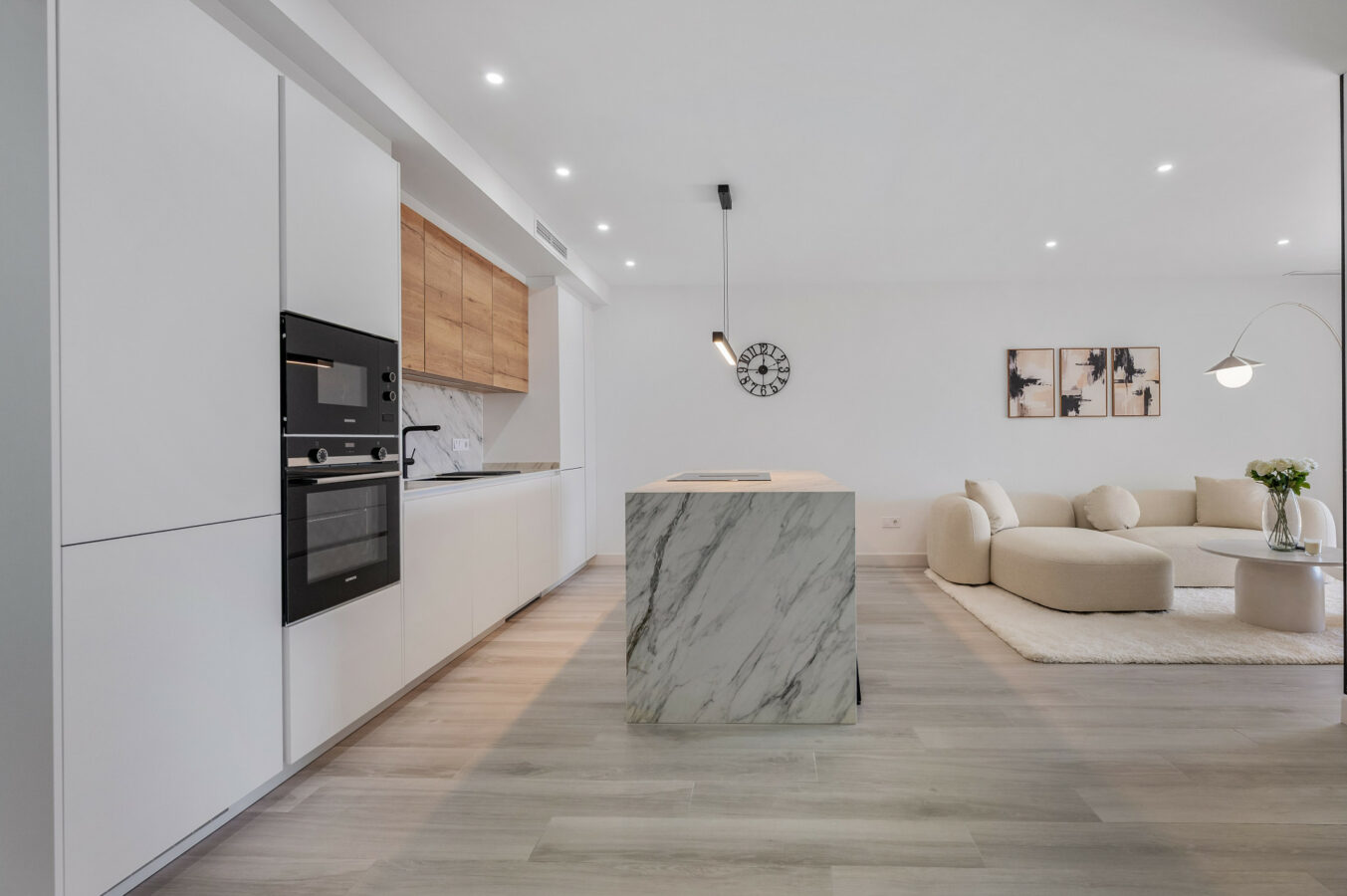 FOR SALE 🏡 Modern 3-Bedroom Apartment with La Concha Views – Puerto Golf, Nueva Andalucía, Marbella