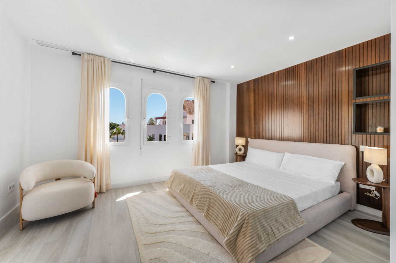 FOR SALE 🏡 Modern 3-Bedroom Apartment with La Concha Views – Puerto Golf, Nueva Andalucía, Marbella
