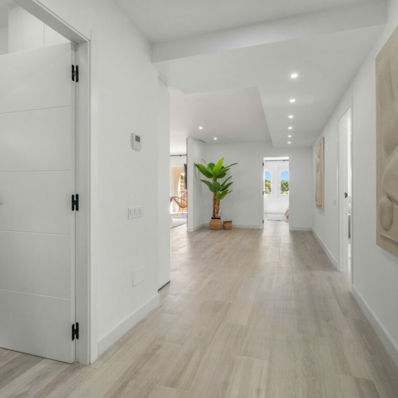 FOR SALE 🏡 Modern 3-Bedroom Apartment with La Concha Views – Puerto Golf, Nueva Andalucía, Marbella