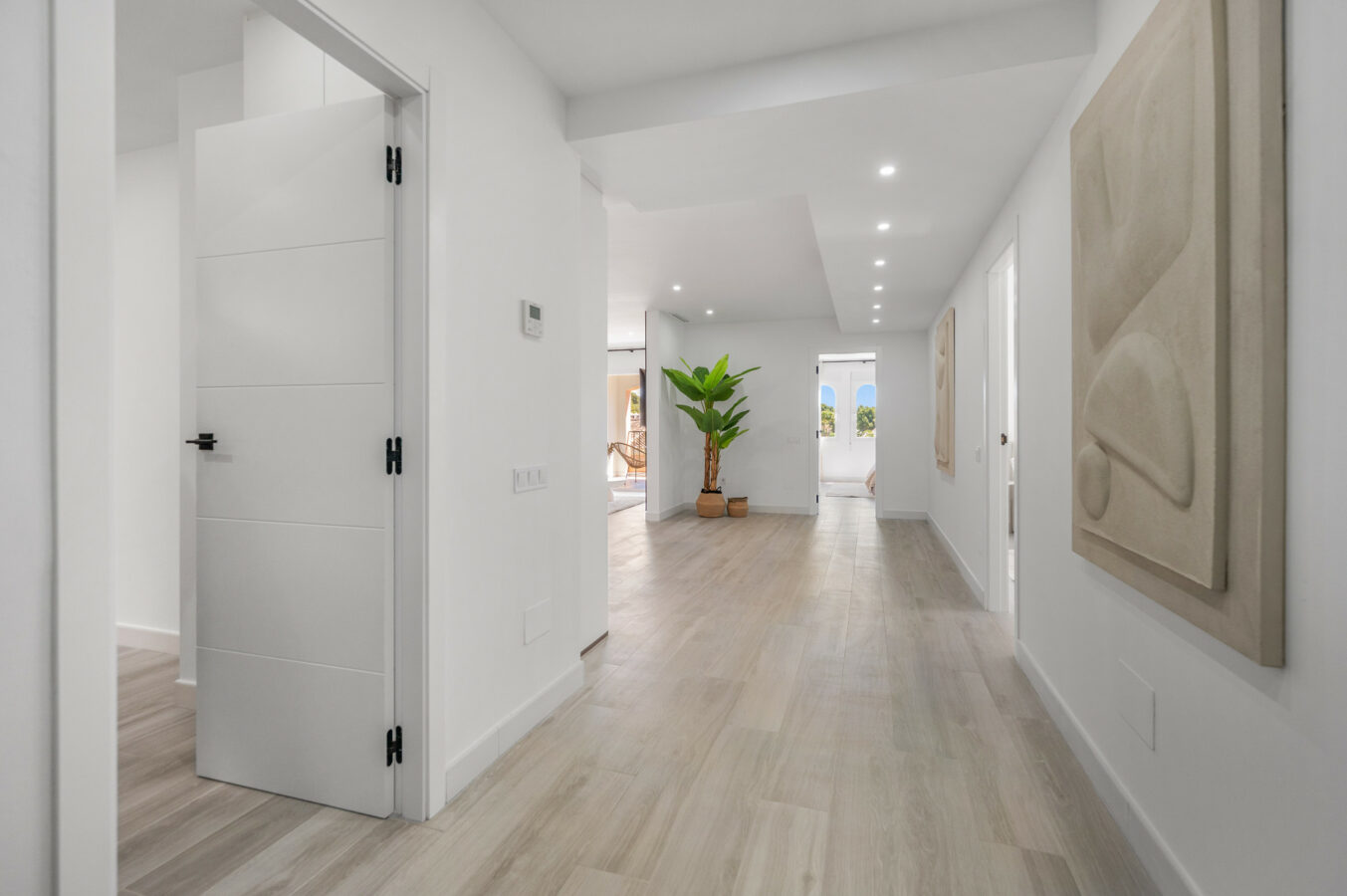 FOR SALE 🏡 Modern 3-Bedroom Apartment with La Concha Views – Puerto Golf, Nueva Andalucía, Marbella