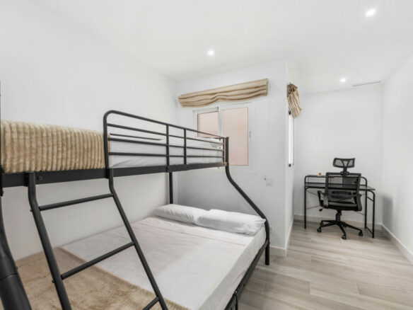 FOR SALE 🏡 Modern 3-Bedroom Apartment with La Concha Views – Puerto Golf, Nueva Andalucía, Marbella